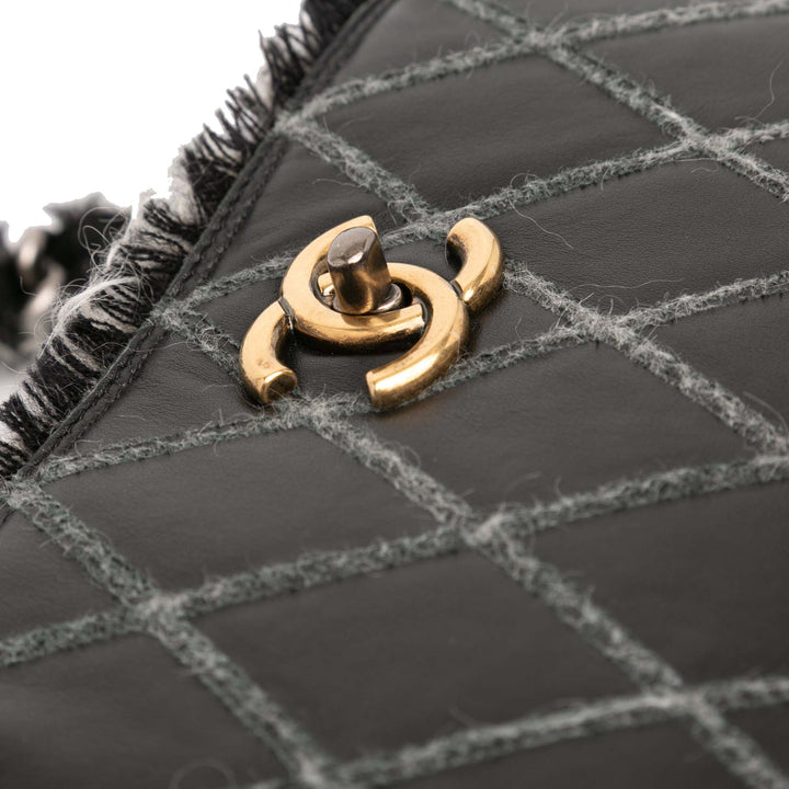 Chanel CC Quilted Cuir de veau Tweedy Shopping Cabas Noir