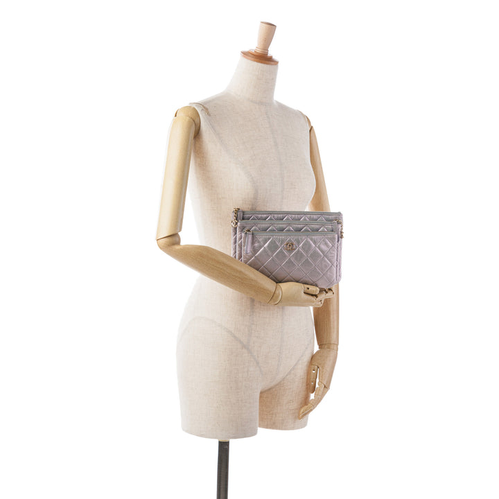 Chanel Iridescent Crumpled Cuir de veau Trio Cosmetic Étui Violet