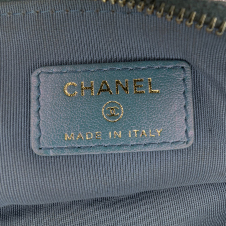 Chanel Iridescent Crumpled Cuir de veau Trio Cosmetic Étui Violet