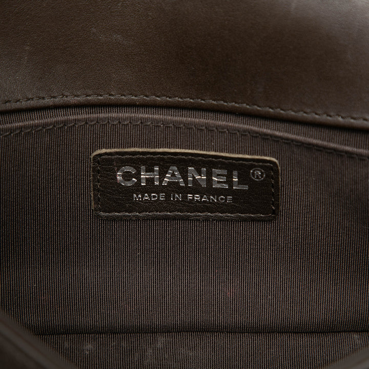 Chanel Small Chevron Cuir d’agneau Boy à rabat