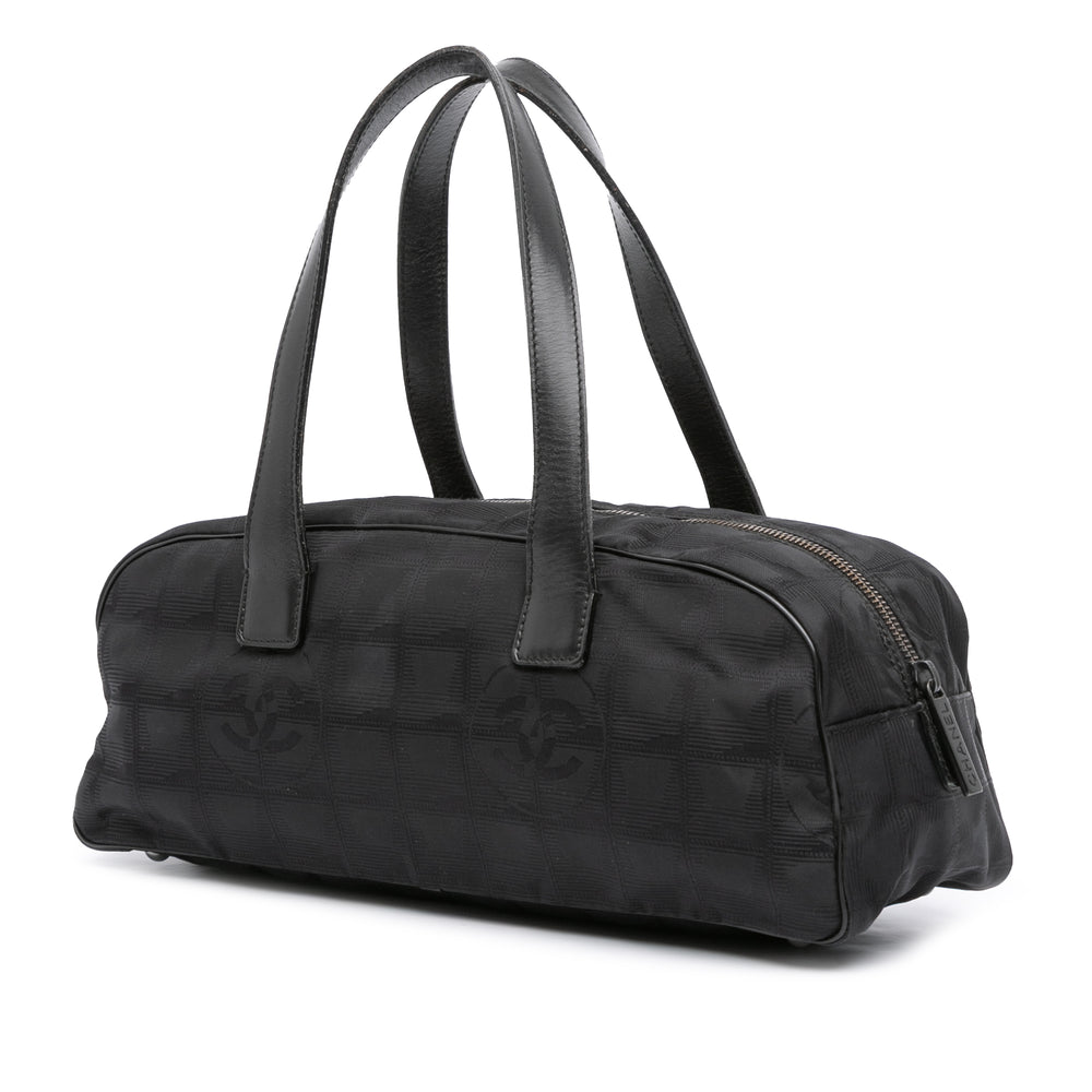 Chanel New Travel Line Nylon Sac à main Noir – GABY PARIS Authentique