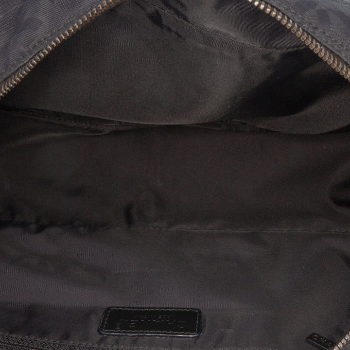 Chanel New Travel Line Nylon Sac à main Noir – GABY PARIS Authentique