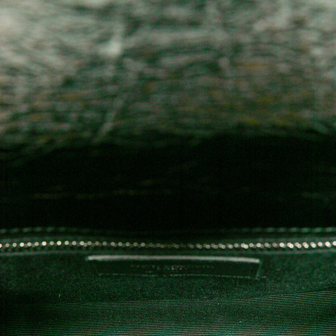 Saint Laurent Sac bandoulière froissé Niki Wallet on Chain Cuir de veau Noir – vue 4 – GABY PARIS