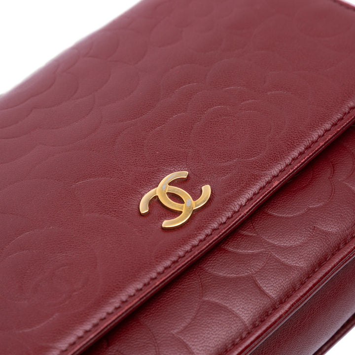 Embossed Lambskin Camellia Wallet On Chain Red - Gaby Paris