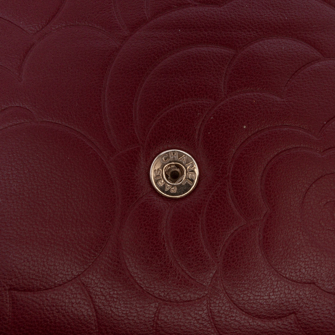 Embossed Lambskin Camellia Wallet On Chain Red - Gaby Paris