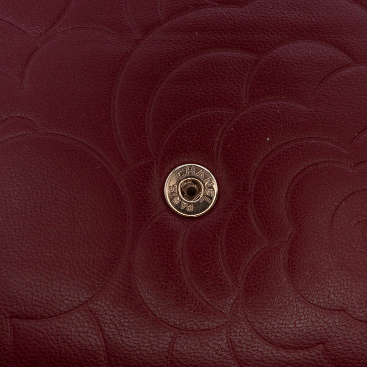 Embossed Lambskin Camellia Wallet On Chain Red - Gaby Paris