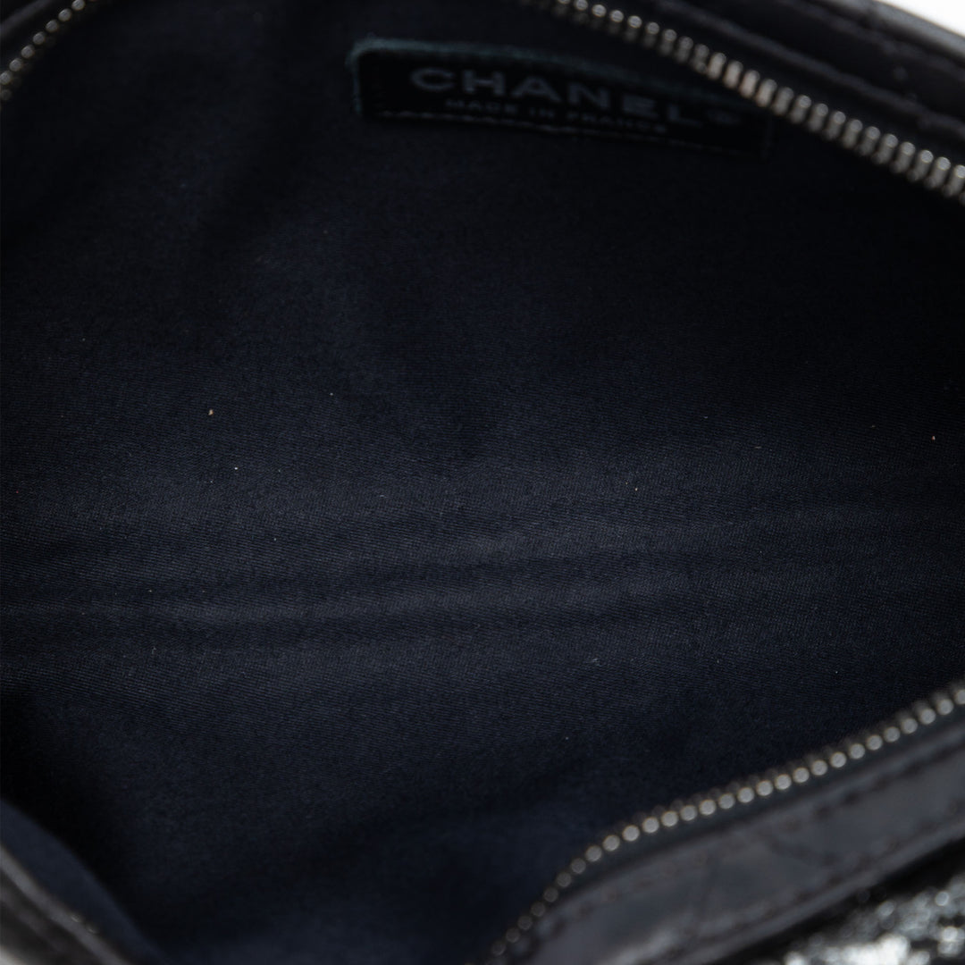 Chanel Métallisé et Matelassé Mineral Nights Pochette Wristlet Cuir d'agneau