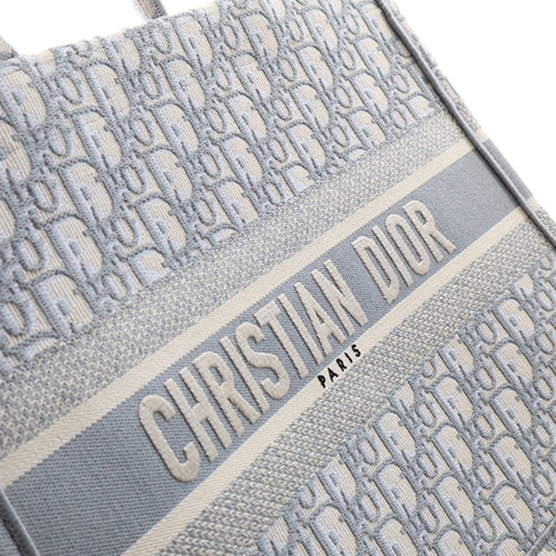 Dior Medium Oblique brodé Toile Book Cabas