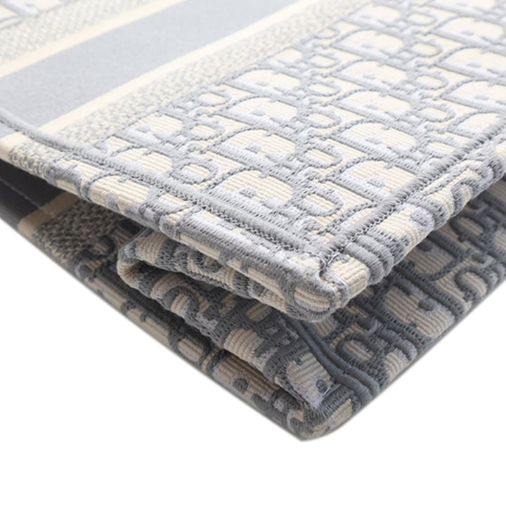 Dior Medium Oblique brodé Toile Book Cabas