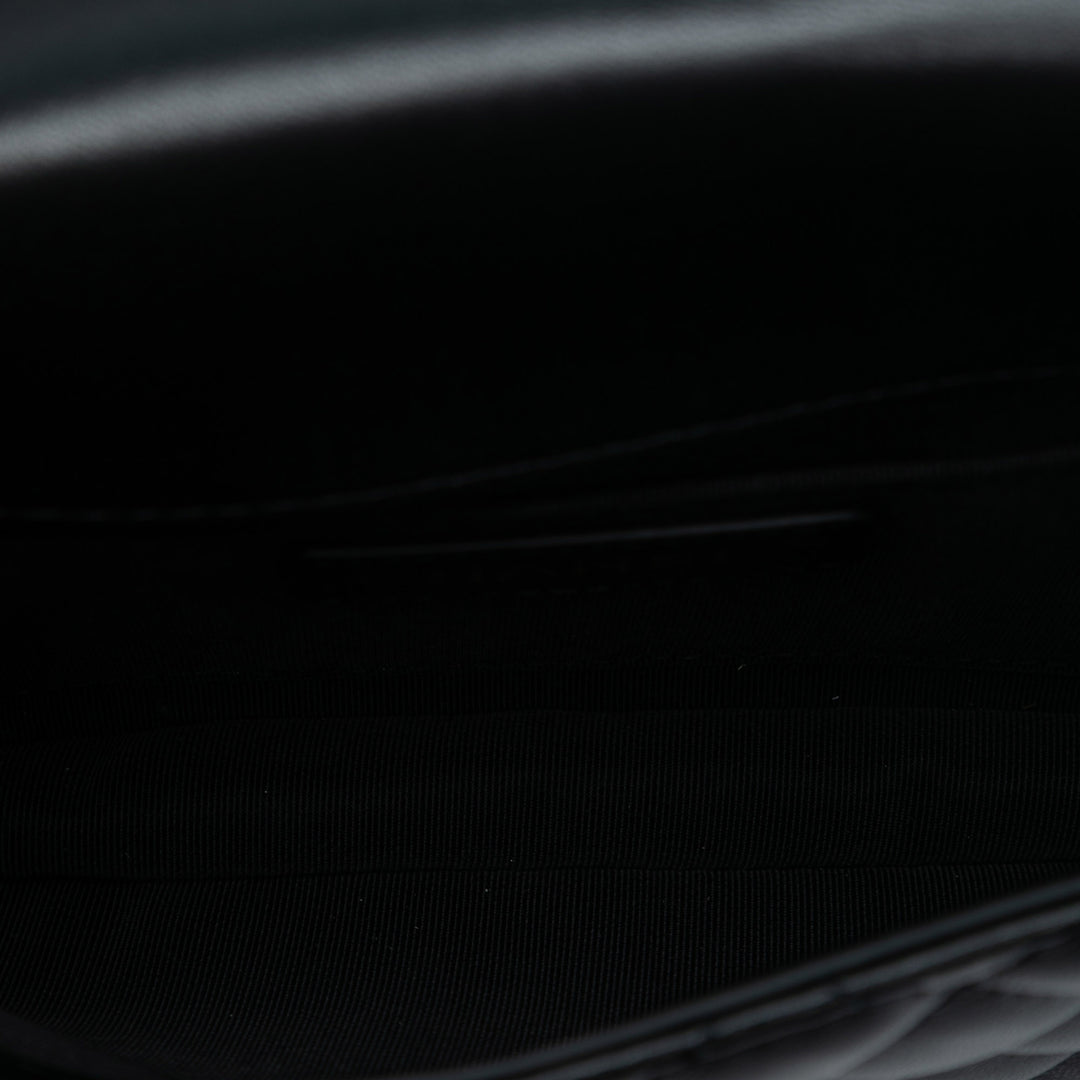 Chanel CC Matelassé Cuir d’agneau Side Packs à rabat