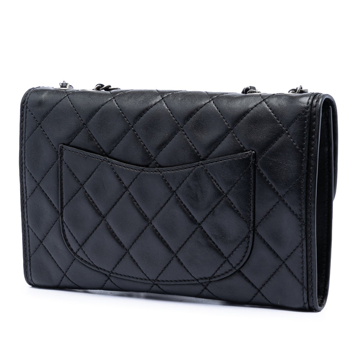 Chanel Small Matelassé Cuir d’agneau Citizen Zip à rabat
