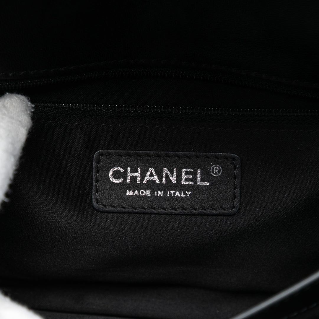 Chanel Small Matelassé Cuir d’agneau Citizen Zip à rabat