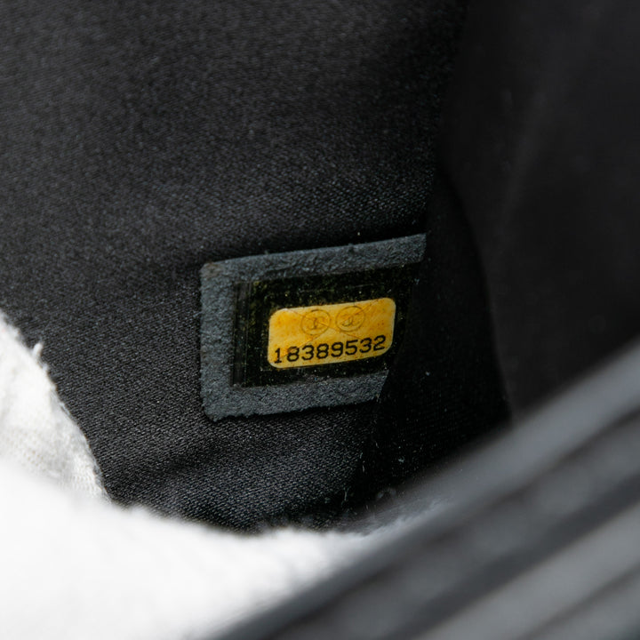 Chanel Small Matelassé Cuir d’agneau Citizen Zip à rabat
