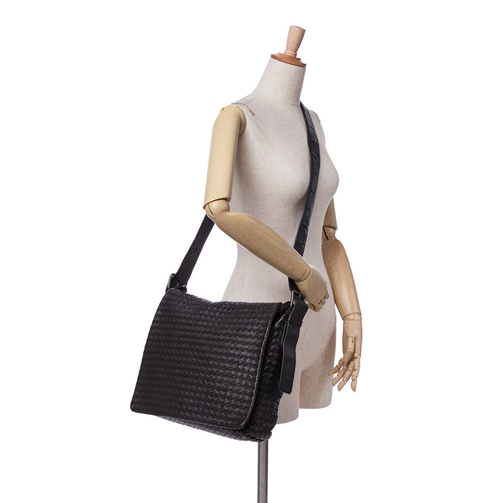 Nappa Intrecciato Flap Crossbody Black - Gaby Paris