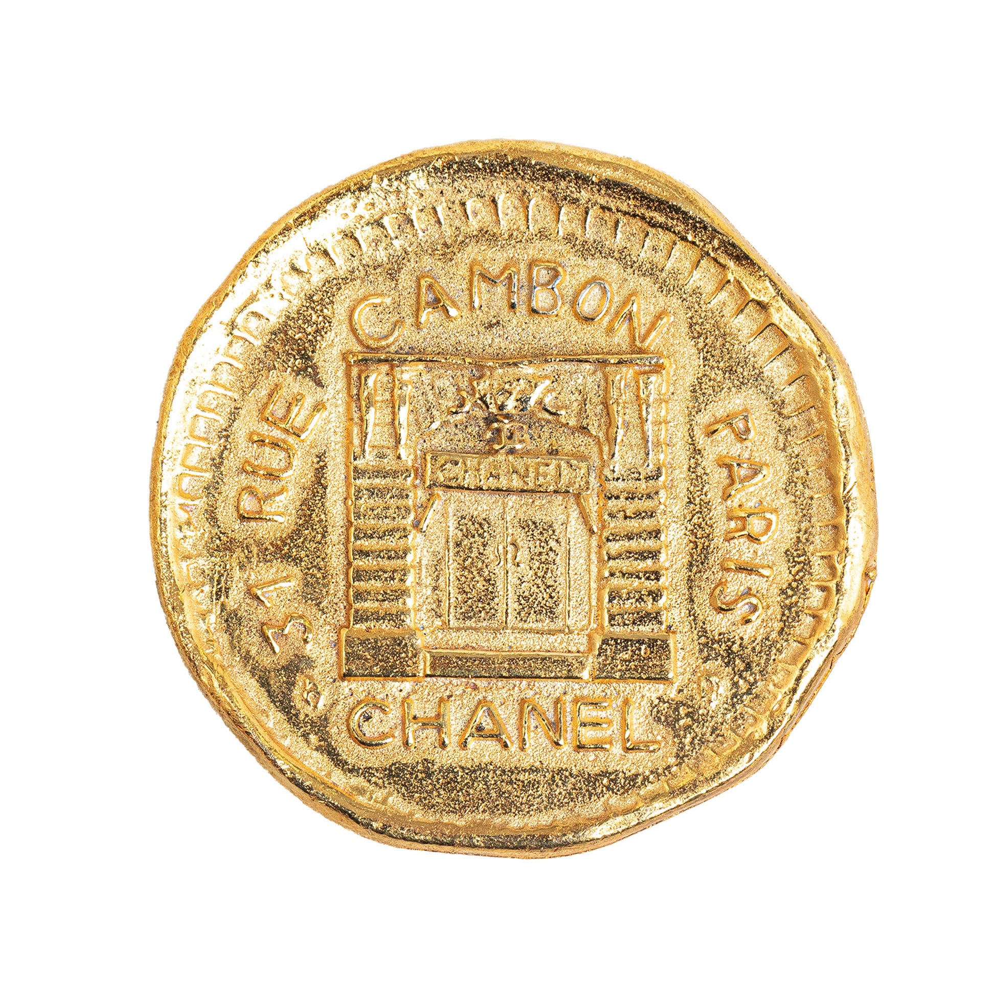 31 Rue Cambon Hammered Medallion Brooch Gold - Gaby Paris