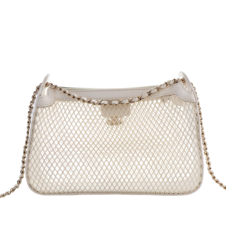 CC Mesh et brillant Pochette avec chaîne Cuir d'agneau Blanc
