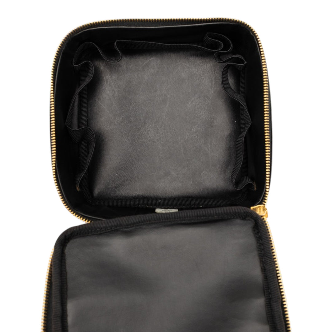 Chanel CC Cuir verni Vanity