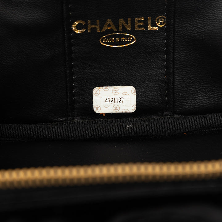 Chanel CC Cuir verni Vanity