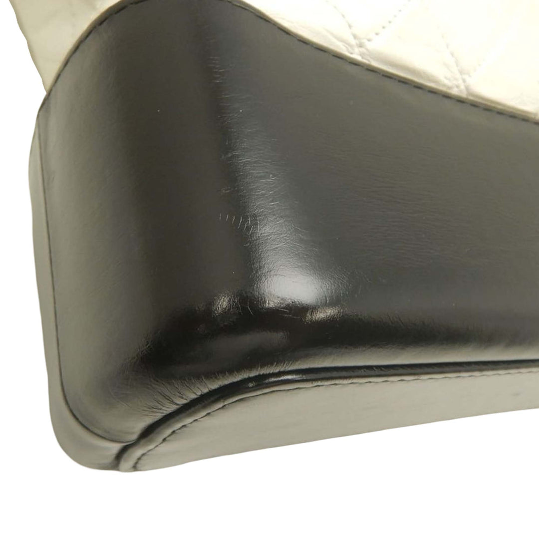 Chanel Medium Bicolor Matelassé vieilli Cuir de veau Gabrielle Hobo