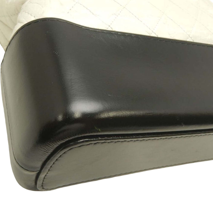 Chanel Medium Bicolor Matelassé vieilli Cuir de veau Gabrielle Hobo