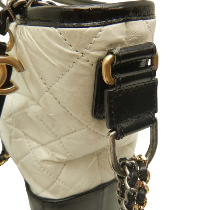 Chanel Medium Bicolor Matelassé vieilli Cuir de veau Gabrielle Hobo