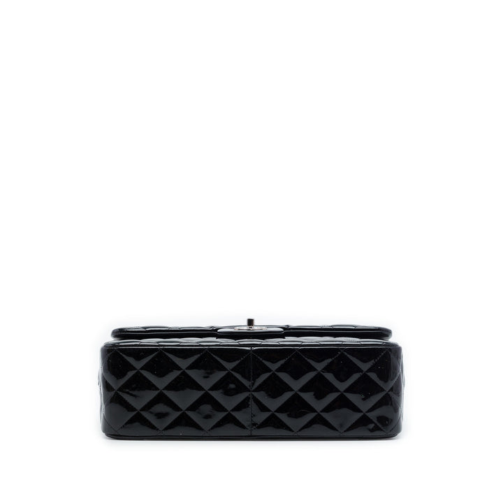 Chanel Jumbo Classic Cuir verni Double rabat