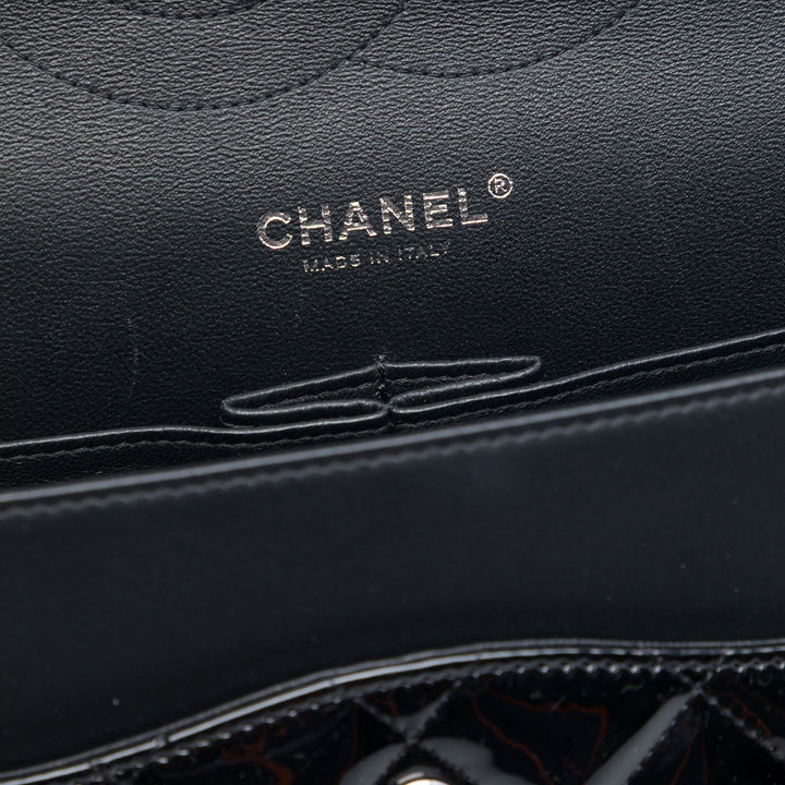 Chanel Jumbo Classic Cuir verni Double rabat