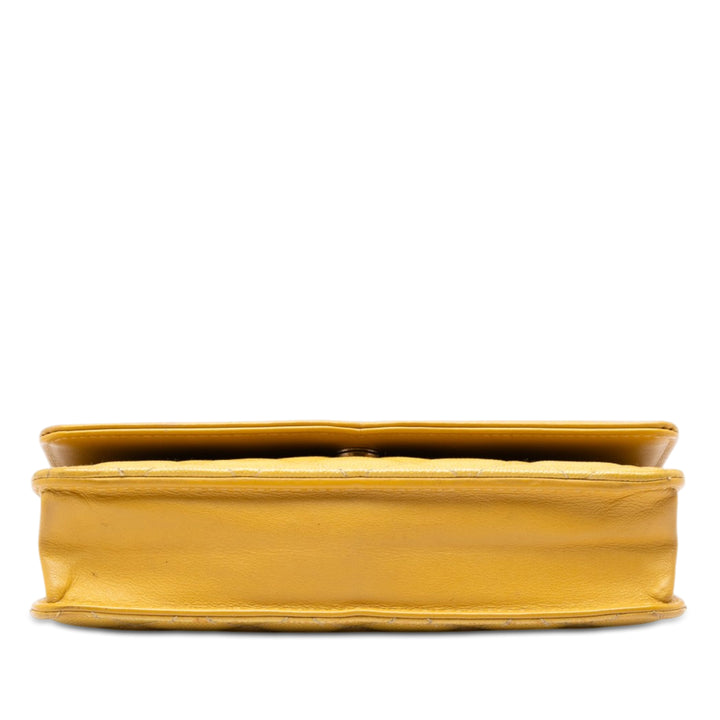 Chanel CC Filigree Wallet on Chain Cuir caviar Jaune – vue 3 – GABY PARIS