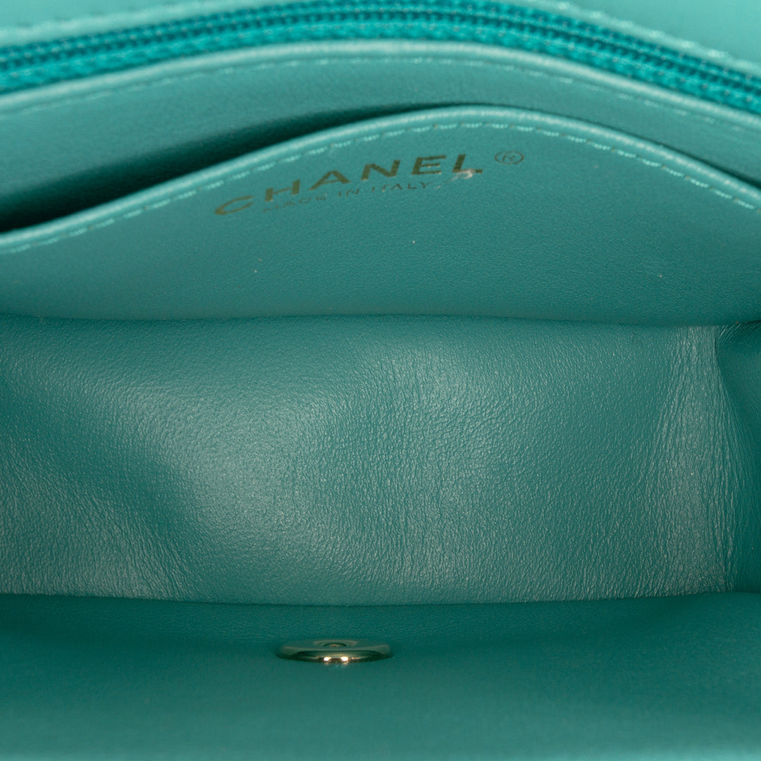 Chanel Mini Square Classic Cuir d’agneau Simple rabat