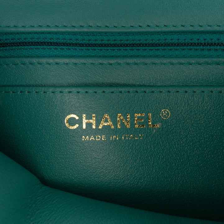 Chanel Mini Square Classic Cuir d’agneau Simple rabat