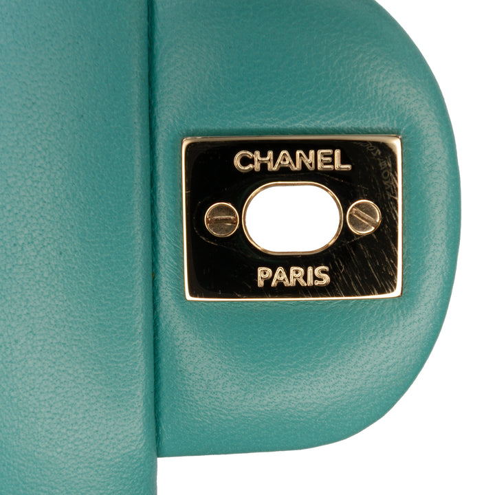 Chanel Mini Square Classic Cuir d’agneau Simple rabat