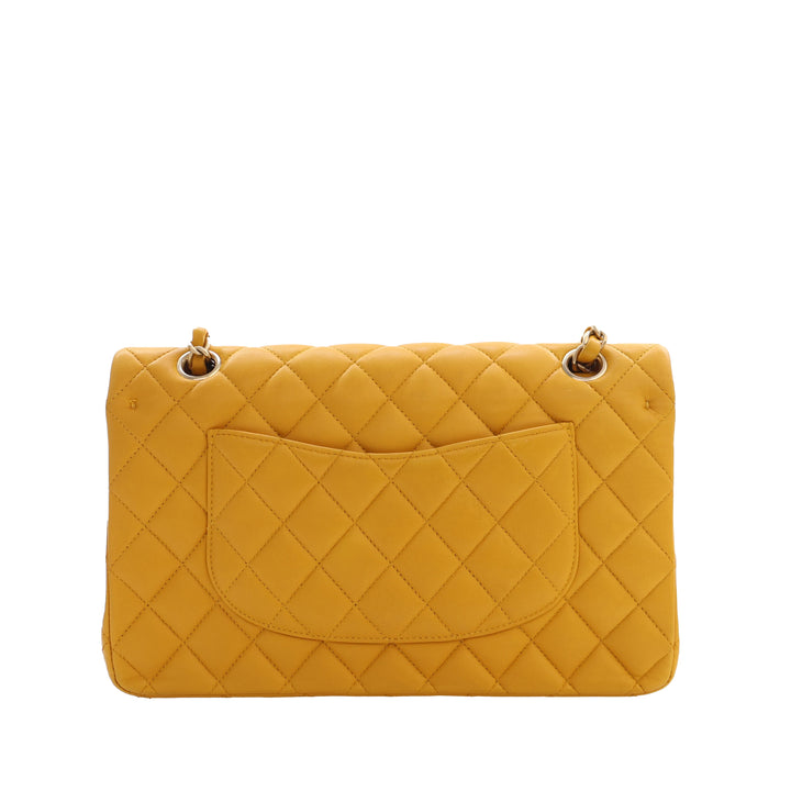 Chanel Classic Double rabat Moyen Cuir d'agneau Jaune – vue 2 – GABY PARIS