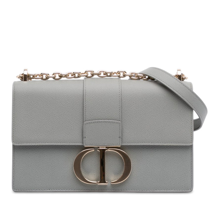 Dior grainé 30 Montaigne Chaîne à rabat Cuir de veau grainé Gris – vue principale – GABY PARIS