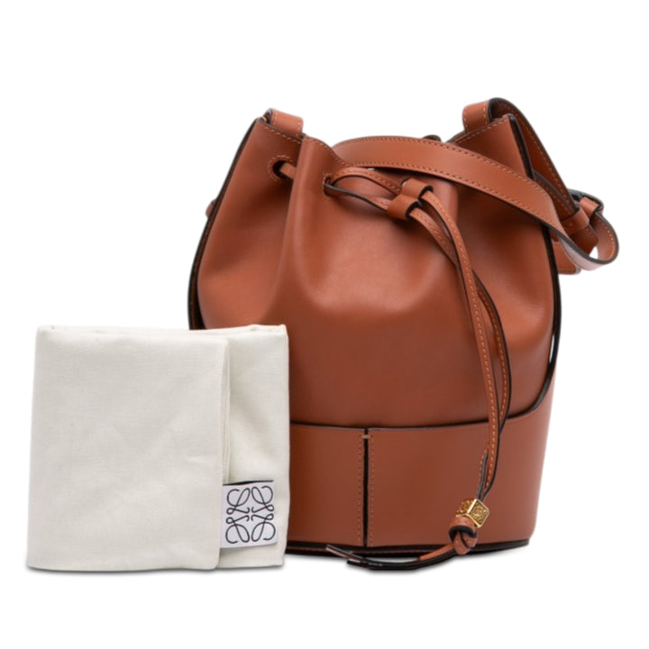 LOEWE Small Cuir Balloon Bucket Sac