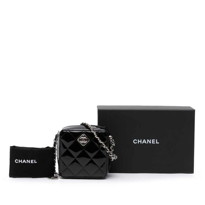 CC Quilted Patent Diamond Resin Clutch With Chain Black - Gaby Paris