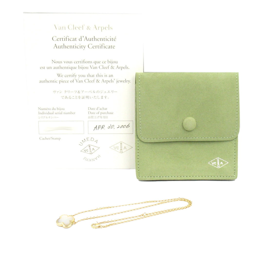 18K Yellow Gold and Mother of Pearl Pure Alhambra Pendant Necklace Gold - Gaby Paris