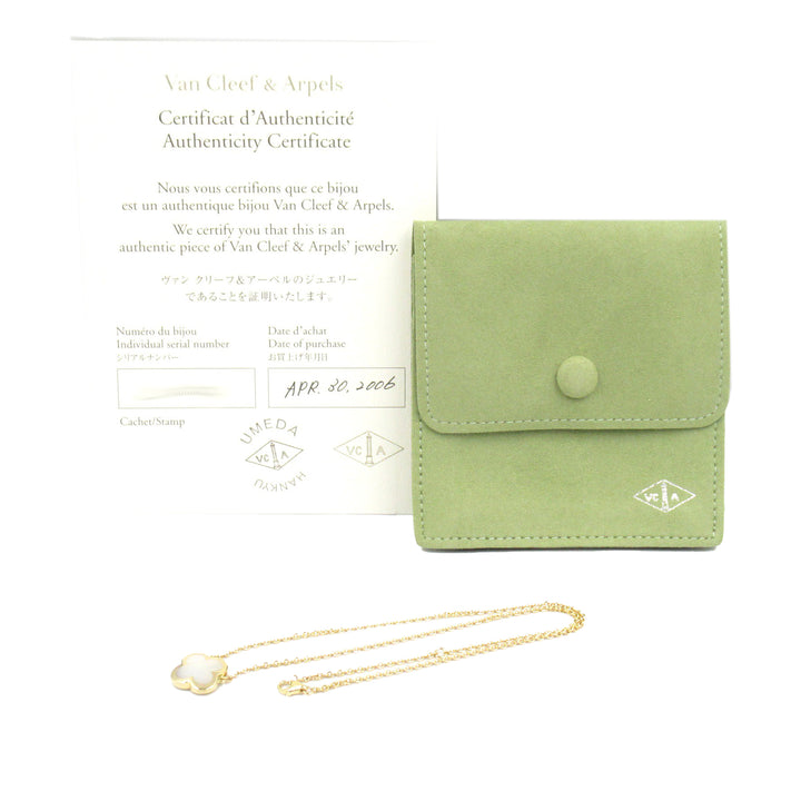 18K Yellow Gold and Mother of Pearl Pure Alhambra Pendant Necklace Gold - Gaby Paris