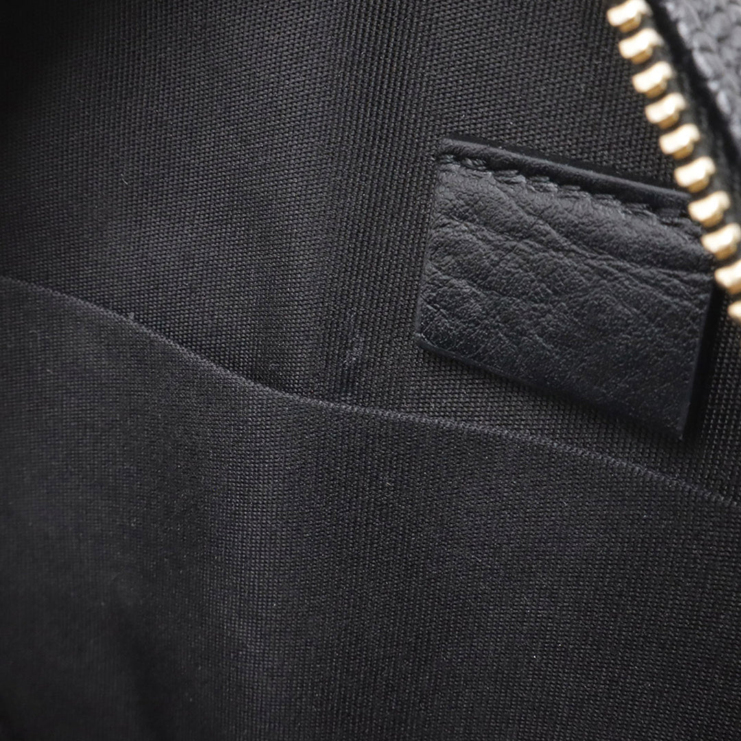 Chanel Caviar CC Filigree Rond Pochette avec chaîne