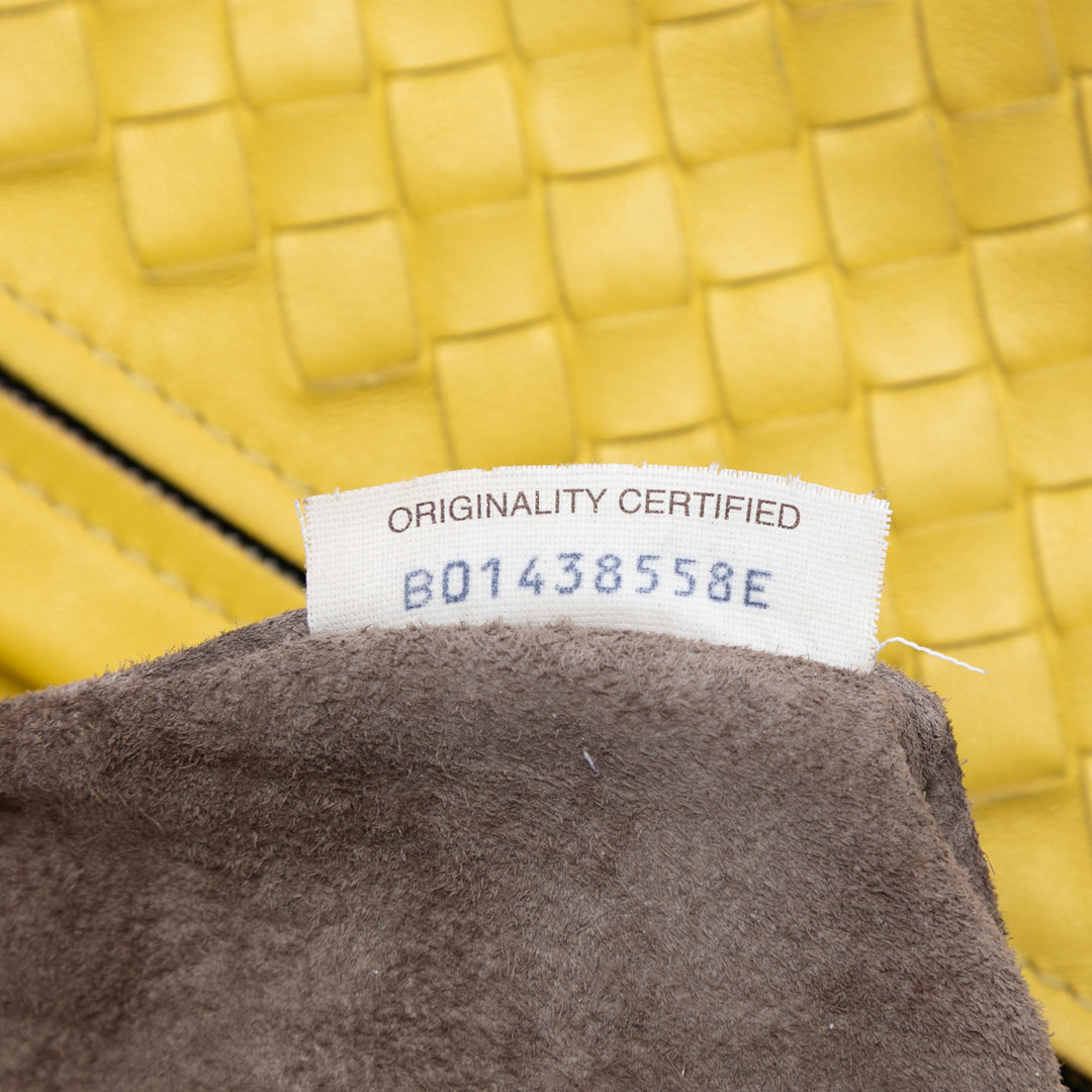 Bottega Veneta Mini Nappa Intrecciato Expandable Chain à rabat Sac porté croisé
