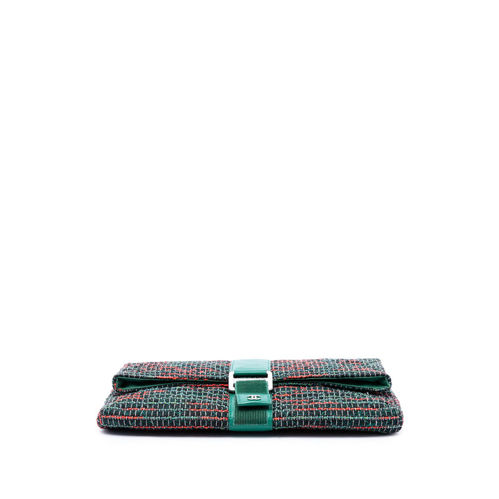 Chanel Matelassé Grip Pochette Tweed Vert – vue 3 – GABY PARIS