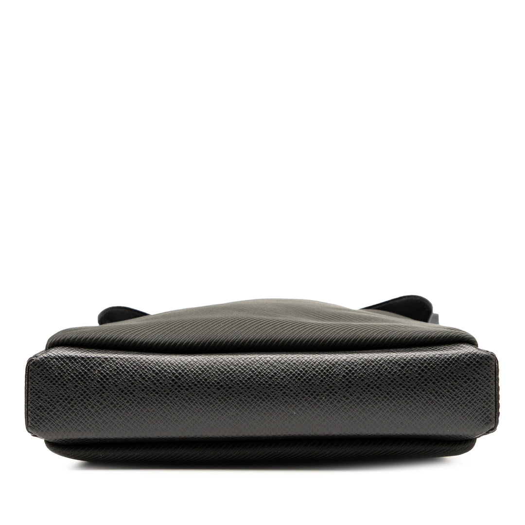 Louis Vuitton Taiga Saratov PM Noir – GABY PARIS Authentique