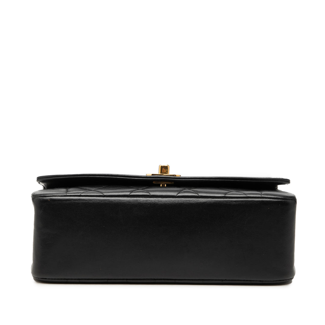 Chanel Small Cuir d’agneau Diana à rabat
