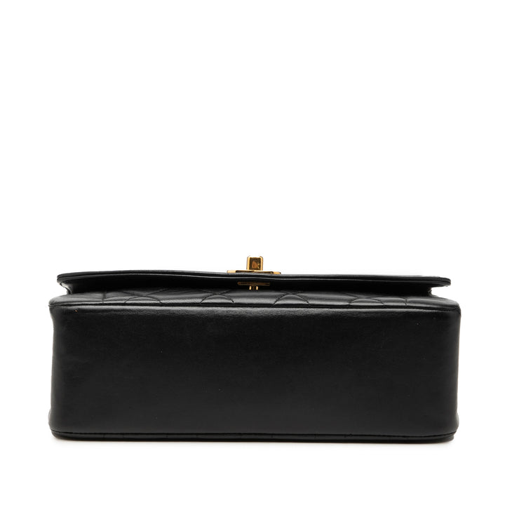 Chanel Small Cuir d’agneau Diana à rabat