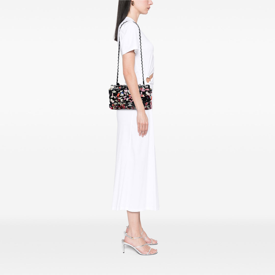 Chanel Medium Classic Cuir d’agneau and Soie Ribbon Simple rabat Noir