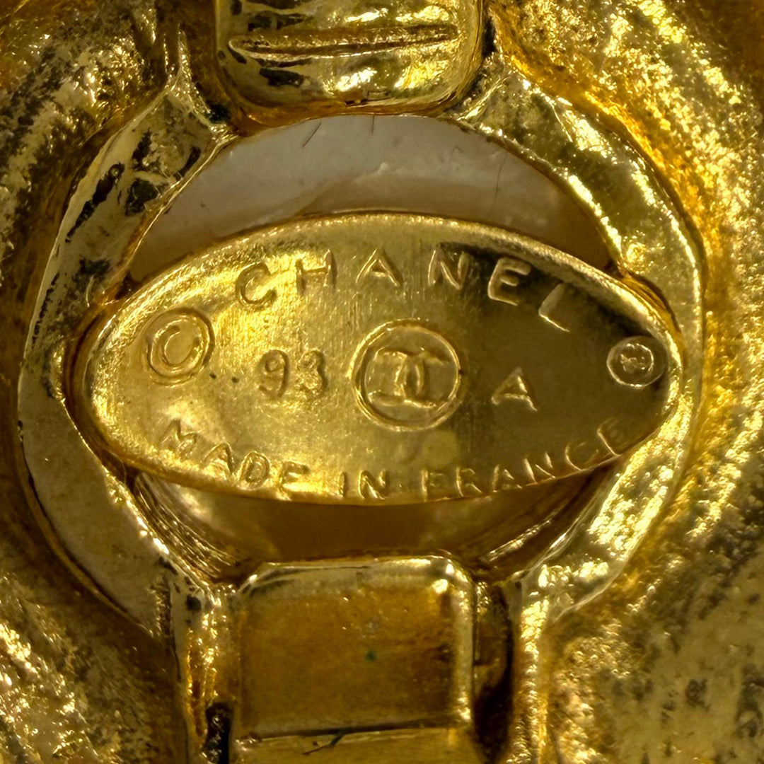 Chanel CC plaqué Perles fantaisie À clip Boucles d'oreilles Doré – vue 5 – GABY PARIS