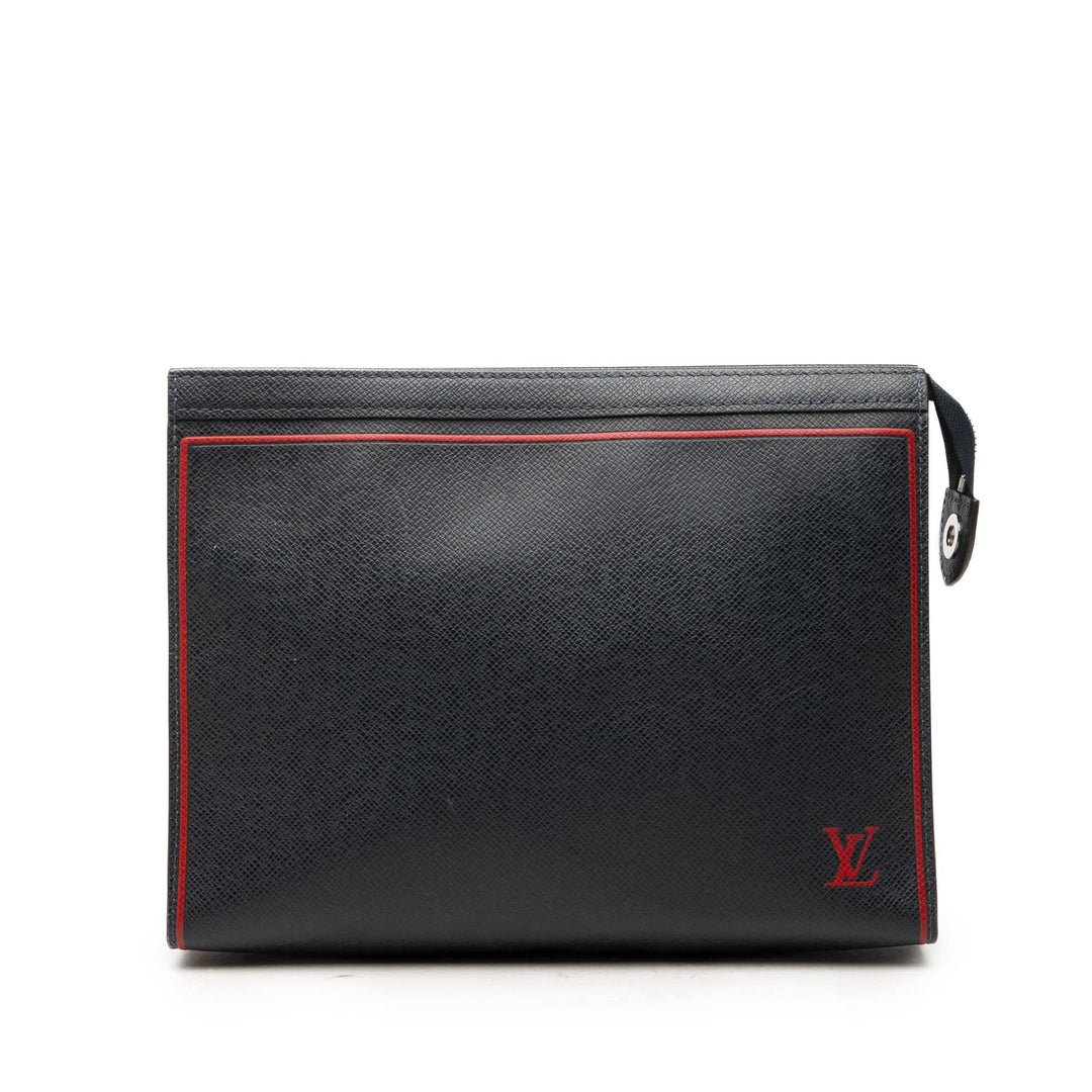 Louis Vuitton Taiga Pochette Voyage MM Bleu – vue principale – GABY PARIS