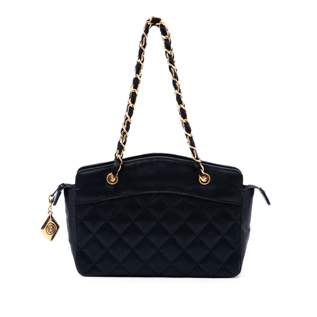 Chanel CC Matelassé Zippé Sac Noir – vue principale – GABY PARIS