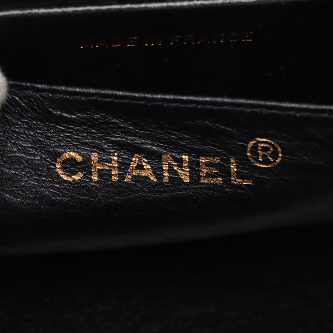 Chanel Quilted Cuir verni Vanity Boîte Vert – GABY PARIS Authentique