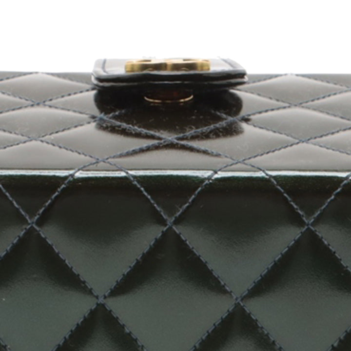 Chanel Quilted Cuir verni Vanity Boîte Vert – GABY PARIS Authentique