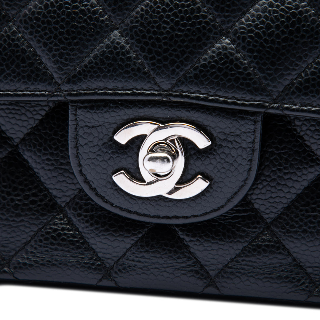Chanel Medium Classic Caviar Double rabat